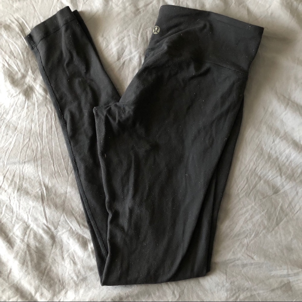 All black lululemon leggings
